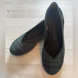 Rothy's ballet flats in RETIRED Pine Plaid, size 9.5